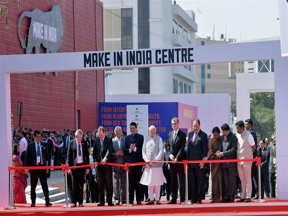 samirsinh189's tweet image. #MakeInIndia week kick offs in Mumbai. A new era in #indigenization. Expected to give boost to #India&apos;s economy.