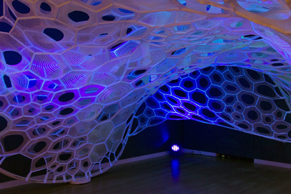 EIDA_UAGMGurabo's tweet image. Wonderful #PolyThread knitted textile #pavilion by @jennysabin at @cooperhewitt #DesignTriennal