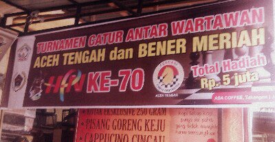 Wartawan Aceh Tengah-Bener Meriah Tanding Catur di HPN ke 70  lingepost.com/wartawan-aceh-…