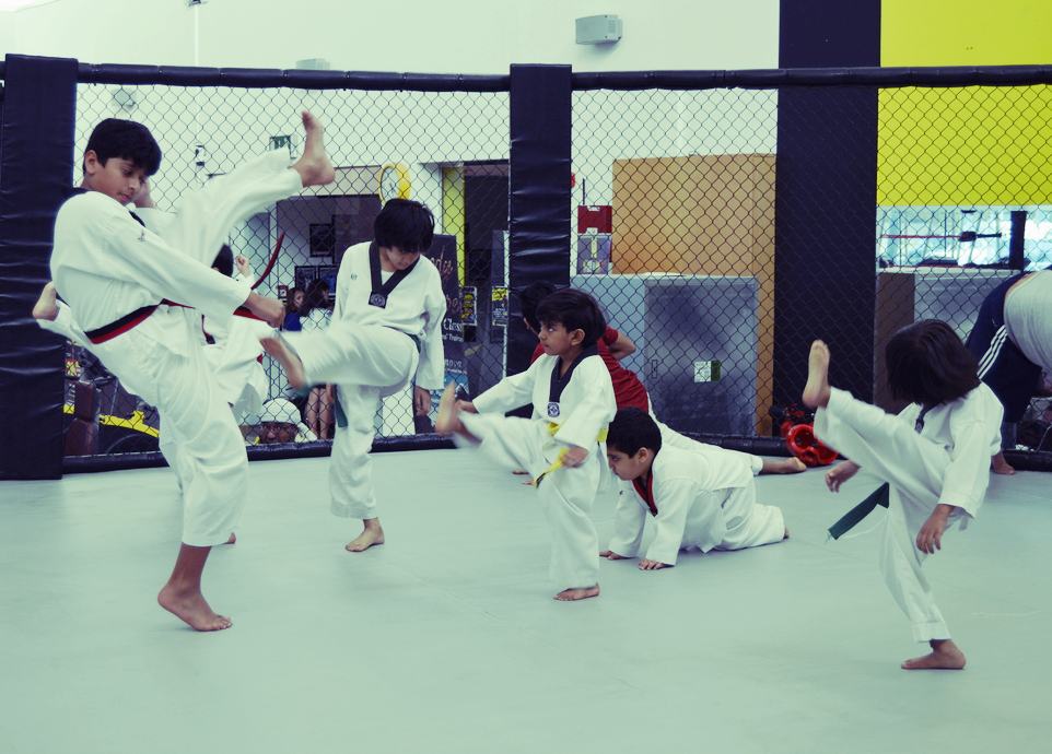 martial_artsuk's tweet photo. martial_artsuk: martial_artsuk: HMFCentre: HM Taekwondo Kids Class
#hm #onlyathm #taekwondo #takewondokids #martia… https://t.co/h9lebxwtoM