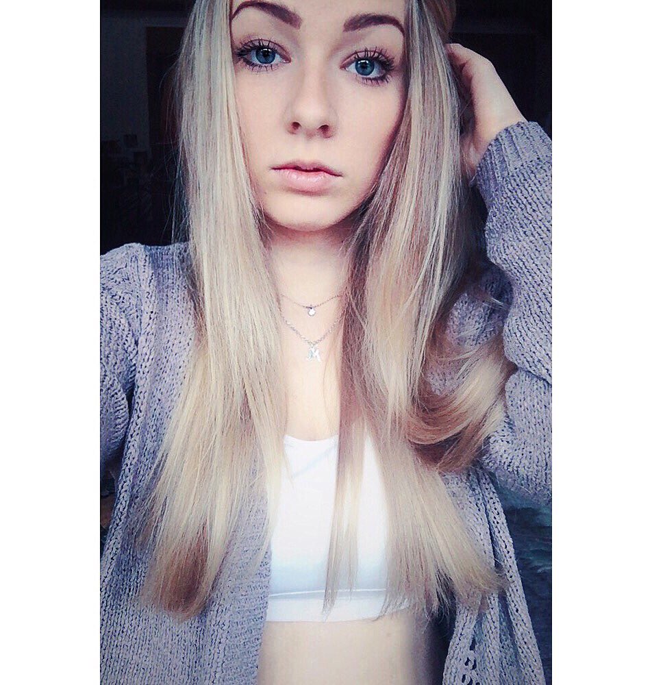 MrsNobcdy's tweet photo. Cause I don't give any fuck ��� #me https://t.co/Q4xveW9O3K
