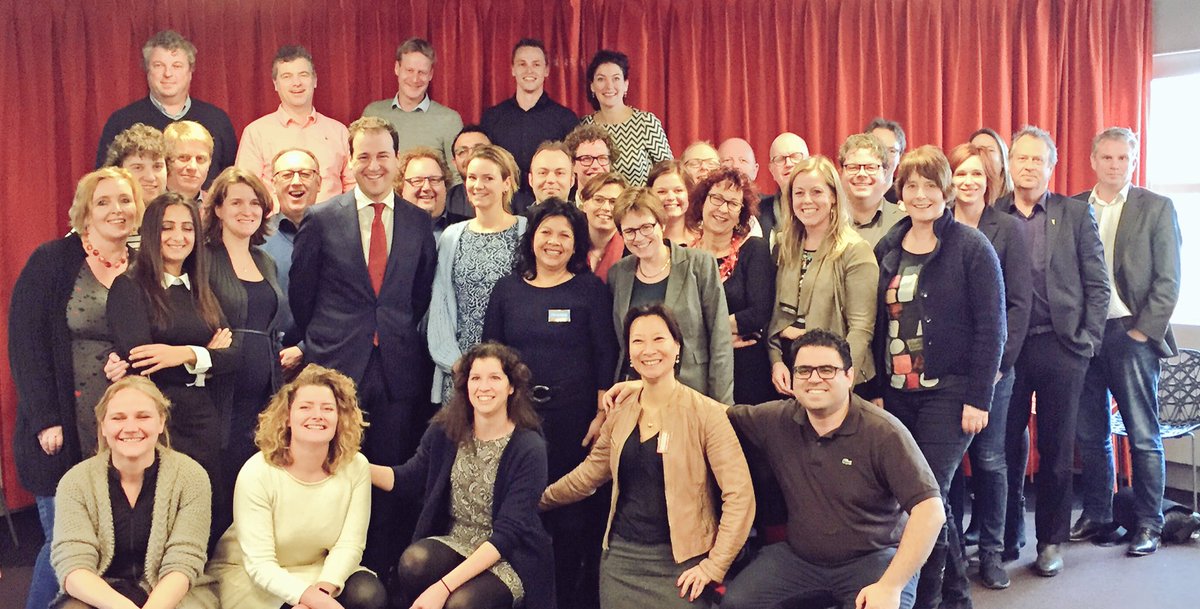 Hoe we als lokale <a href="/PvdA/">Partij van de Arbeid</a> Den Haag versterken, en andersom. Dank <a href="/LodewijkA/">Lodewijk Asscher</a> voor inspiratie op #PvdAcongres