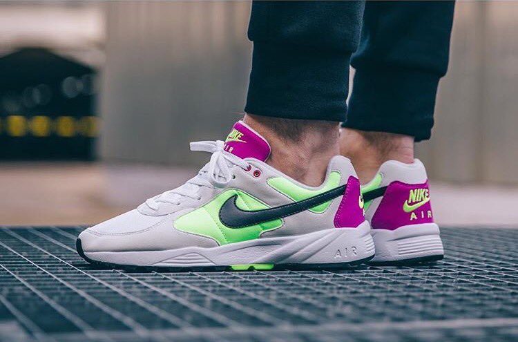 restockuk's tweet photo. The Nike Air Icarus returns 🍬 #nike #nikeicarus #airicarus https://t.co/OWDBevramP