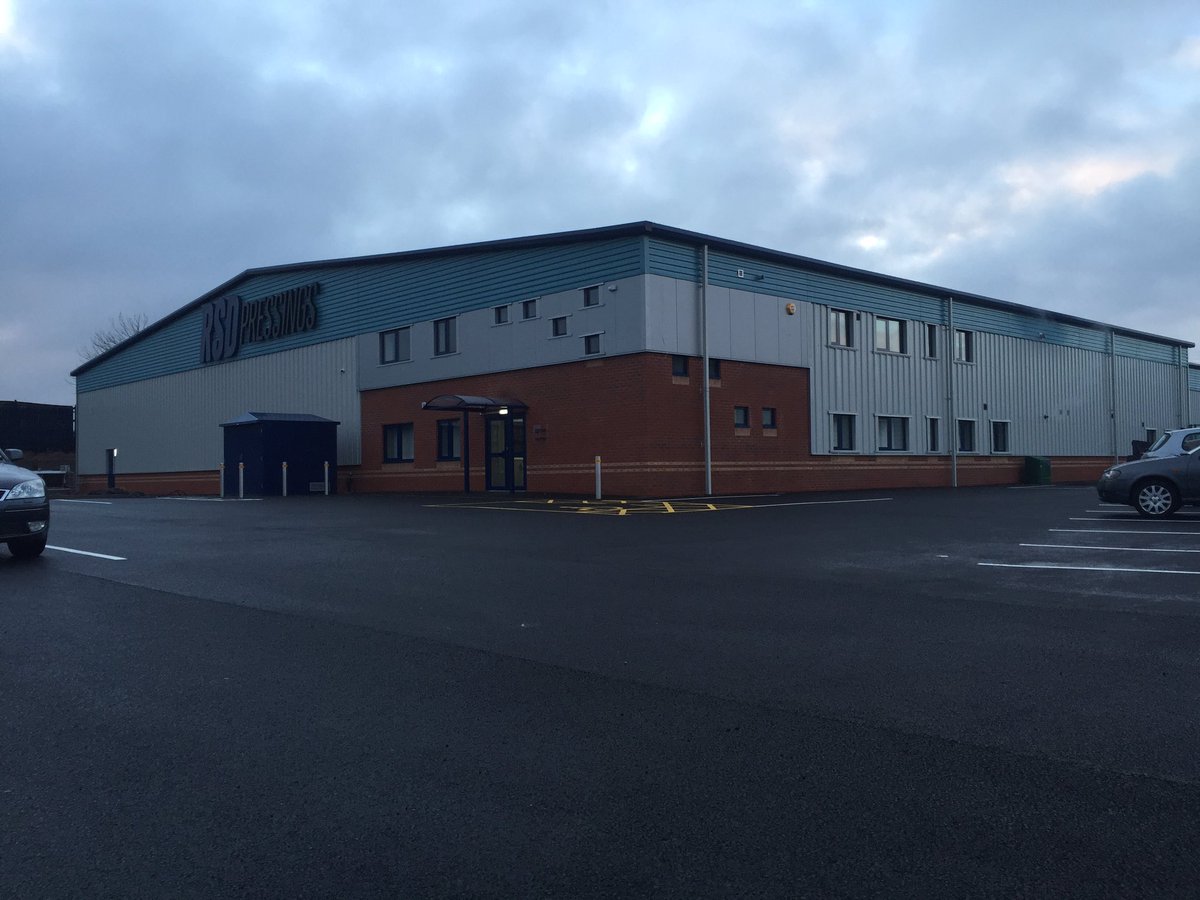 similes79's tweet image. Dull day but the futures bright for @RSDPress_Ltd in their new HQ #bestofluck #proud #thinkconstructionthinkcalibre
