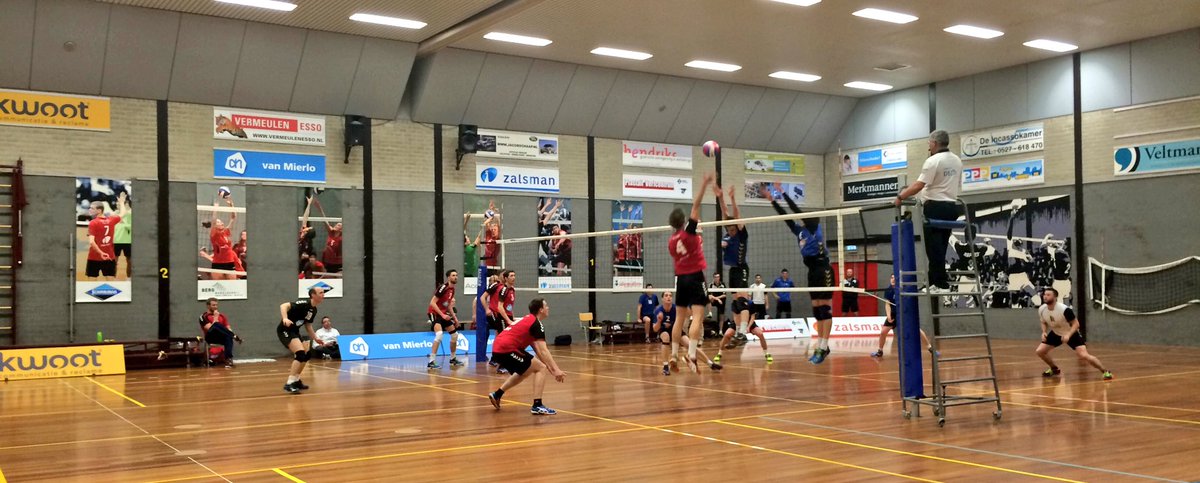 Shaa88's tweet photo. Hoppa, 2-0 voor #reflexkampen! Spannende set wederom @ReflexHeren1 https://t.co/0gteJvJNMn