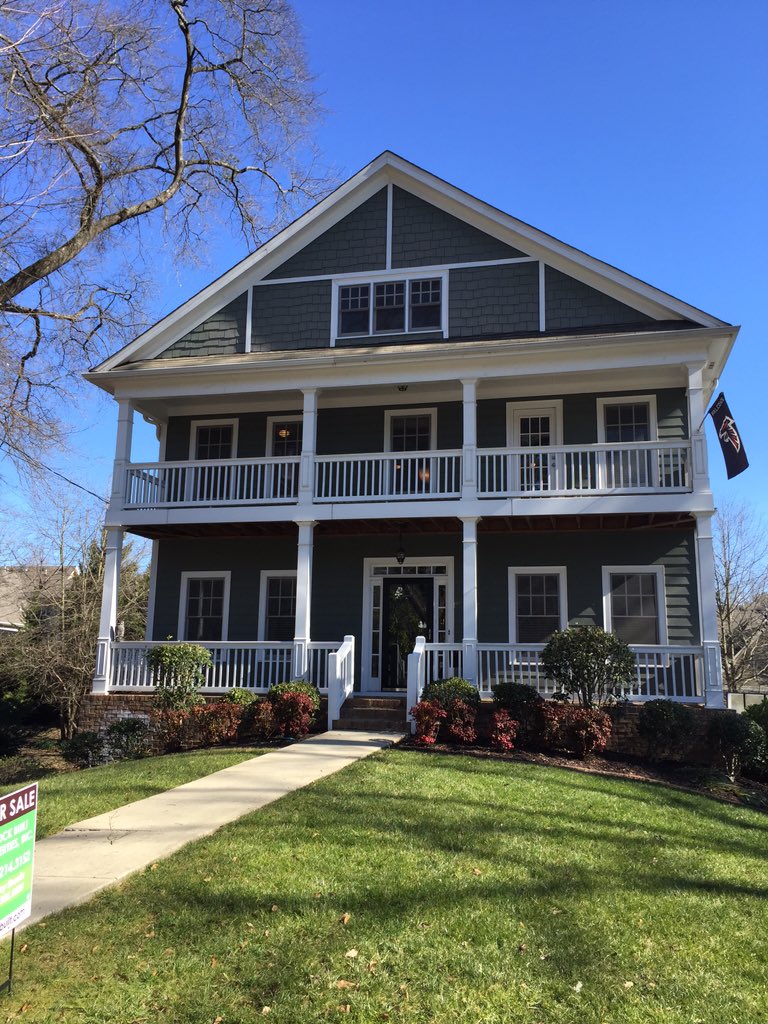 brooksansley's tweet photo. Resale! 2199 Collins Drive, Atlanta 30318! Exciting Westside! 4bedroom/3.5 bath large yard, basement! https://t.co/fIcph0yJWk