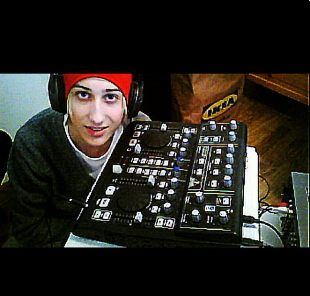 stateofraw's tweet photo. 7-ish years ago playing basshunter tracks on livestream.. hahahhaa https://t.co/pwHncXOwwp