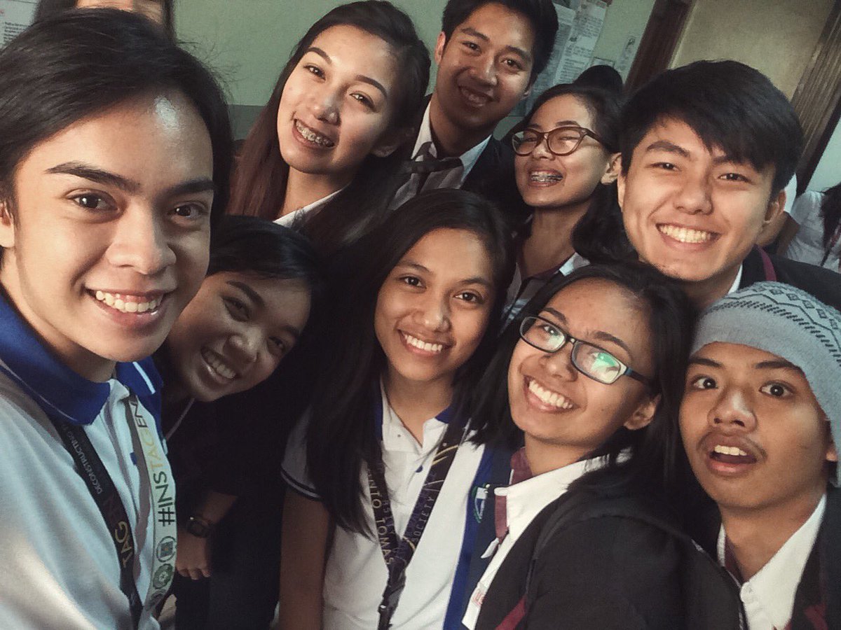 missthikey's tweet photo. Arki student for 3 days. 🤓 Shoutout to 2AR2!! ❤️ Hehe #BigSwitch2016 https://t.co/hFJsiJ2zjB