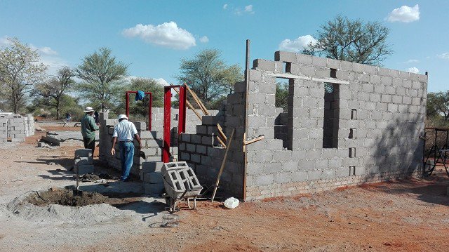BWGovernment's tweet photo. PUBLIC OFFICER HOUSING INITIATIVE - Construction of 25 houses underway in #Machaneng #ESPLaunch @BHCBotswana https://t.co/gNe3jKQWg0