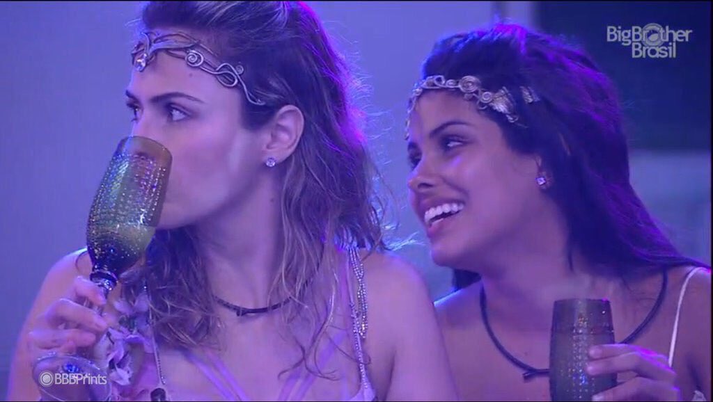 MunikBarbosaa's tweet photo. SE VC VAI APOIAR ANNIK ATÉ O FINAL, INDEPENDENTE DE QUALQUER COISA DA RT AQUI PRA VER QUANTOS SOMOS ❤️
#BBB16 https://t.co/GNzuxvlED0