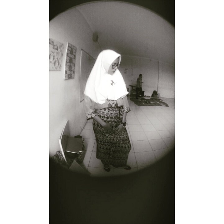 _melianna's tweet photo. pra ukom sihh kelar tinggal nunggu ukom,kabaret,us,un 😂😫 https://t.co/gn53JQGZL4