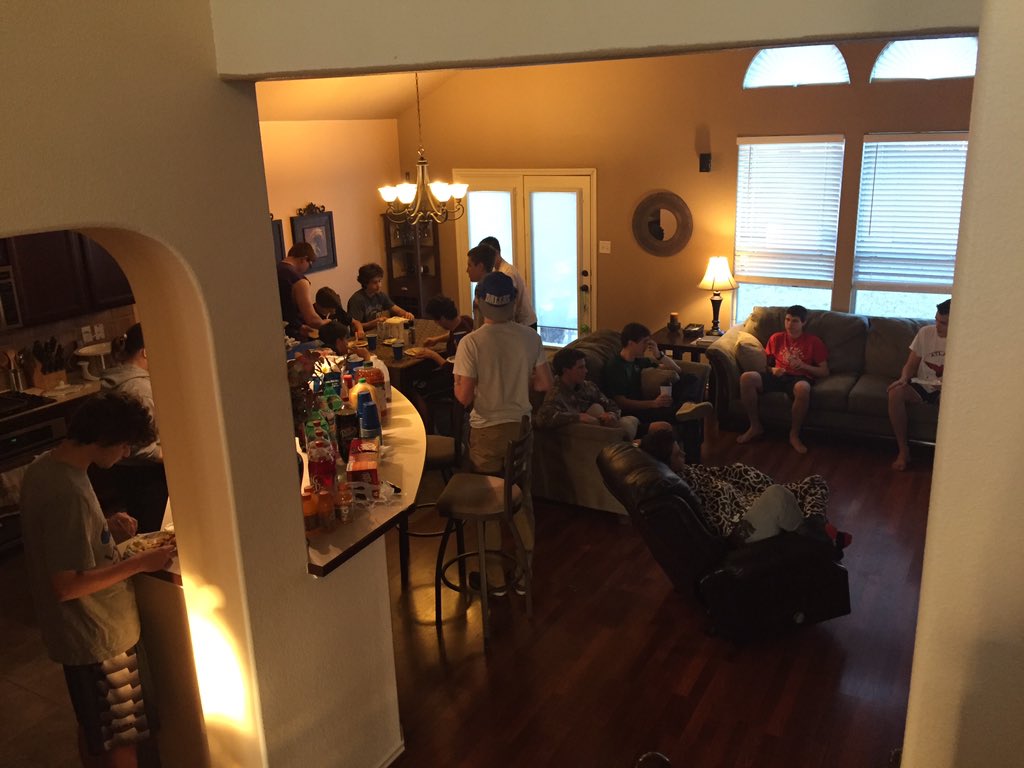 casterca tweet picture