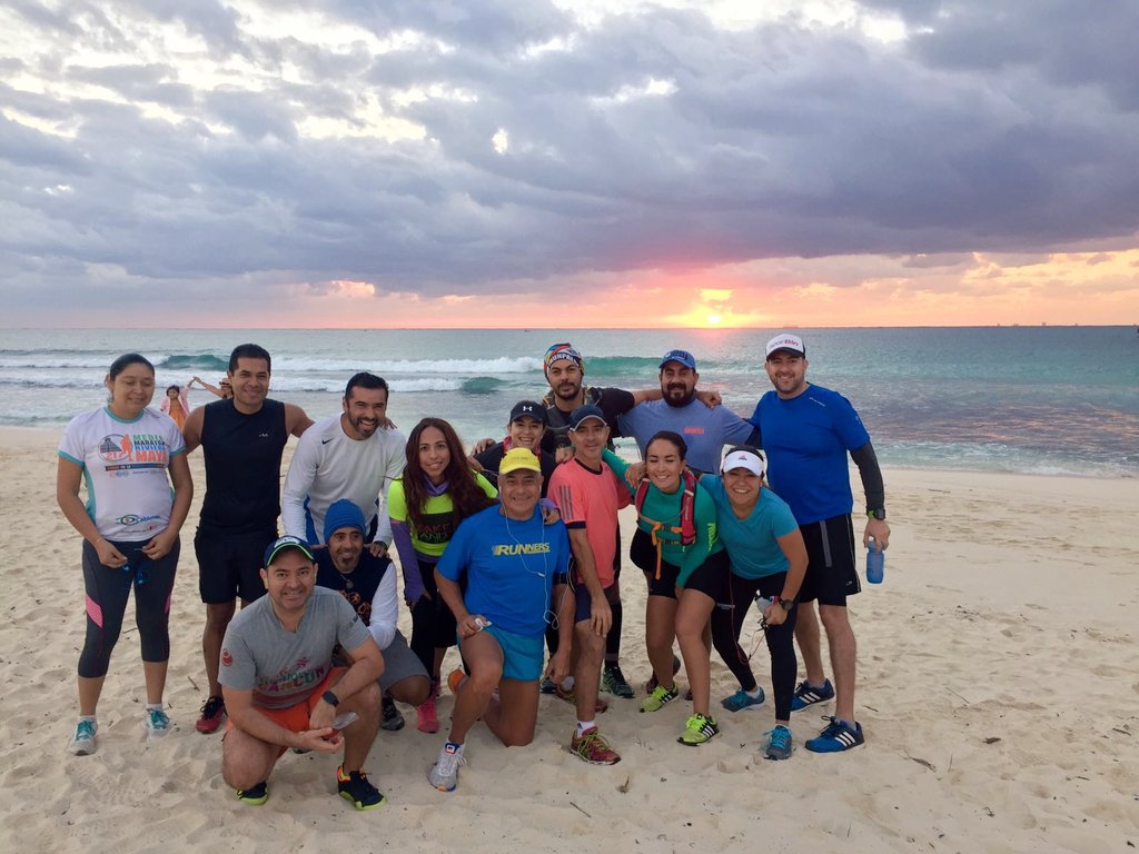 RunnersPlaya's tweet photo. Empezando temporada rumbo #Runpalsky https://t.co/Mdyd6SEVdi