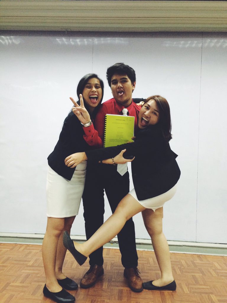 joseraphaelbasa's tweet photo. ✔️ thesis defended!! thank you, my dearest IRmates 💋 @cEINNAmon @imkrizzyforyouu 💛 powerhouse daw eh 😂💪🏻 #TeamJFC 🐝 https://t.co/sM2jCnNIDb