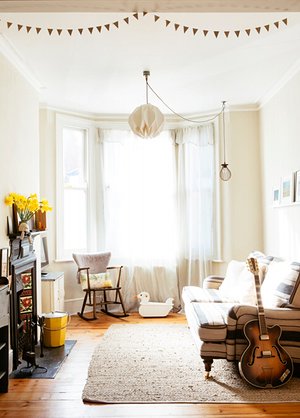We have a piece in <a href="/guardian/">The Guardian</a> magazine today - Nell Card's beautiful Victorian home. theguardian.com/lifeandstyle/g… …
