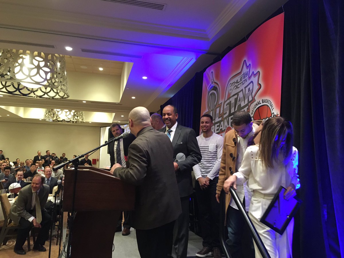 NBAalumni's tweet photo. Dell Curry is joined by his family on stage as he accepts the Bobby Jones award this morning! #NBAAllStarTO https://t.co/hThHDltEXe