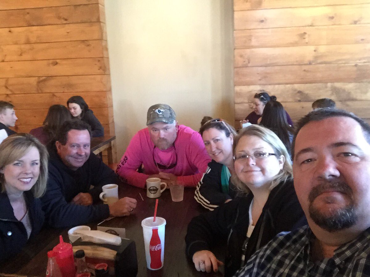nikkipugh1209's tweet photo. Delicious Breakfast with our neighbor's! #gardenbird #five&amp;dime #hashups #ralphie #yum https://t.co/BCiIrWo7DW