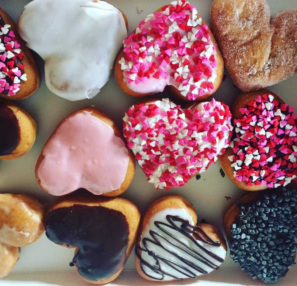 TAghassi's tweet photo. @AghassiAriana my kind of valentines ❤️ https://t.co/96s11dJlwU