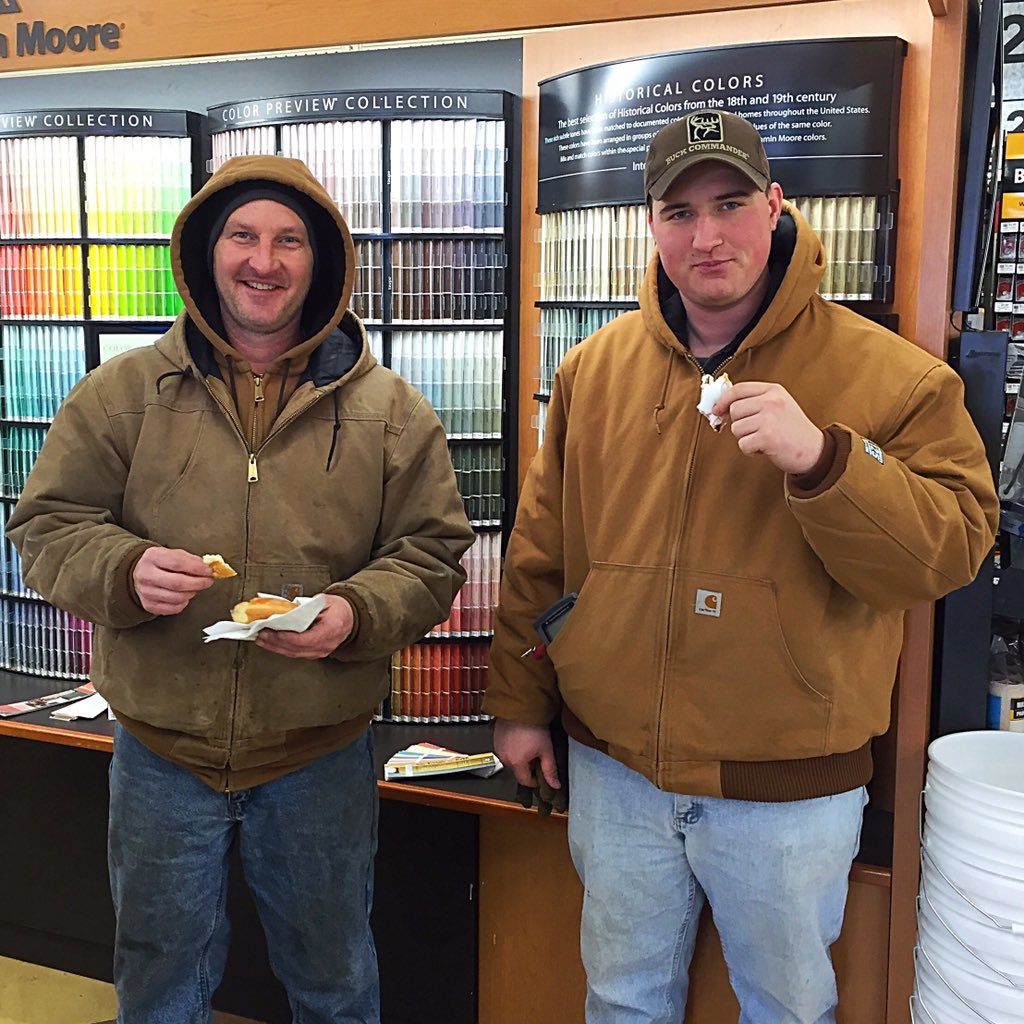 CashmansHdw's tweet photo. We love our customers, free coffee and donuts on a cold Saturday. #loveourcustomers https://t.co/IPJ08jp0e4