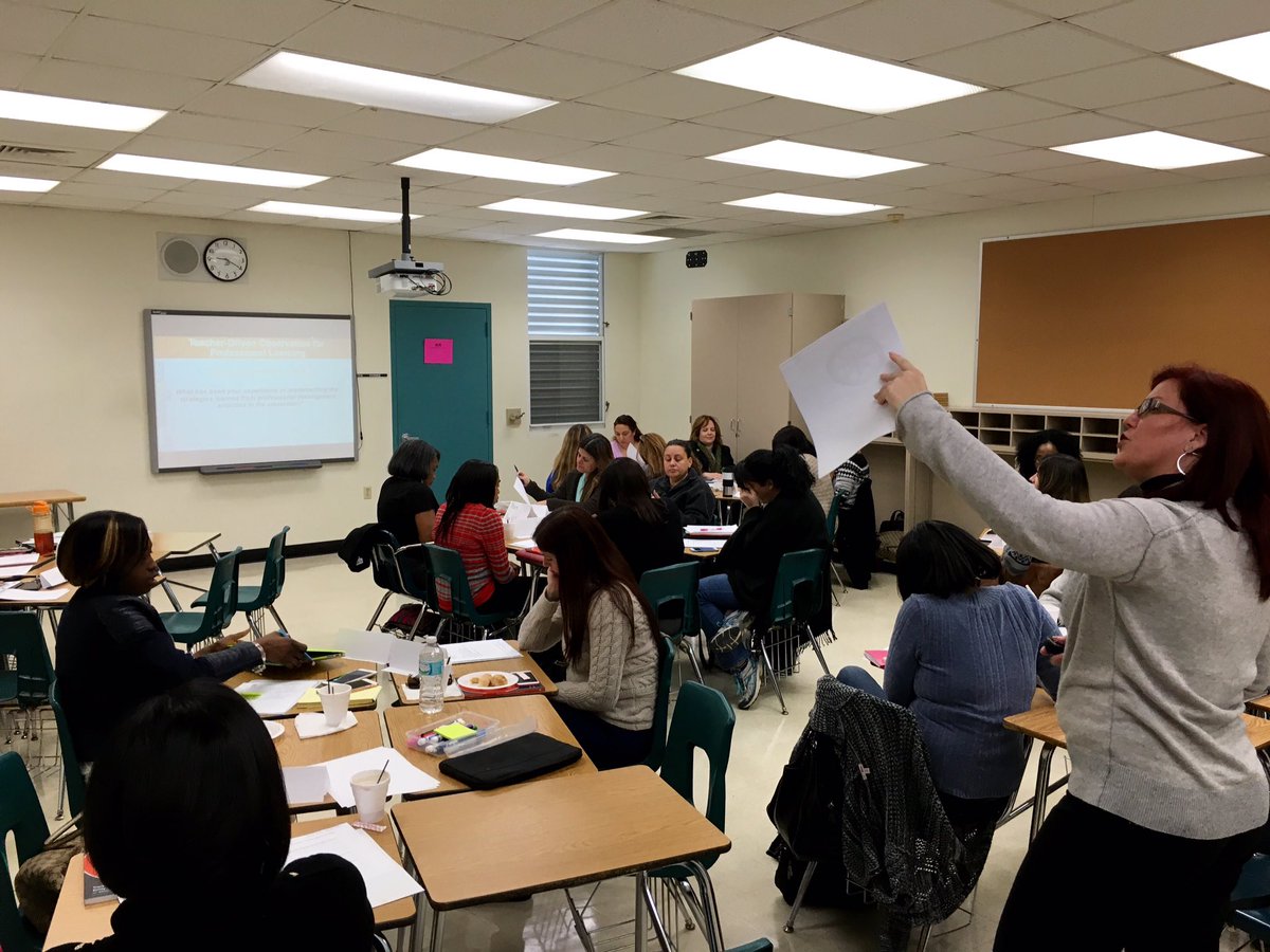 MDC_DeanSOE's tweet photo. @mdcps_profdev #PLST2015
Teacher-Driven Observations improve teaching and learning—one open classroom at a time. https://t.co/5Ks5ioD9Om