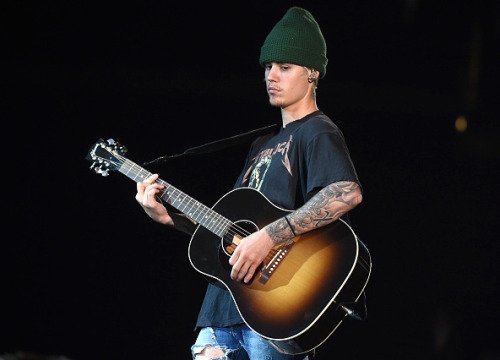 pabloestevam_'s tweet image. VAMOS VOTAR BELIEBERS ! #VoteBeliebersUK #KCA