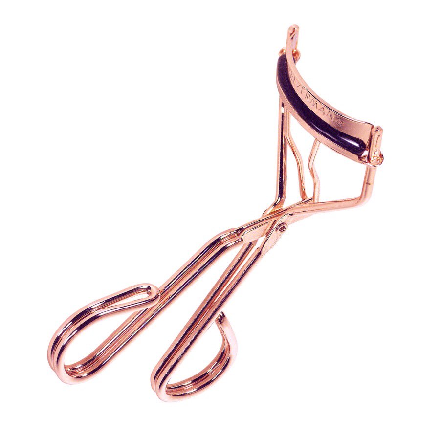 ScandalMakeup's tweet photo. Just because it's rose gold~#love #need #scandal #makeupfavs #treatyourself @Tweezerman https://t.co/D9tPLdjNcZ
