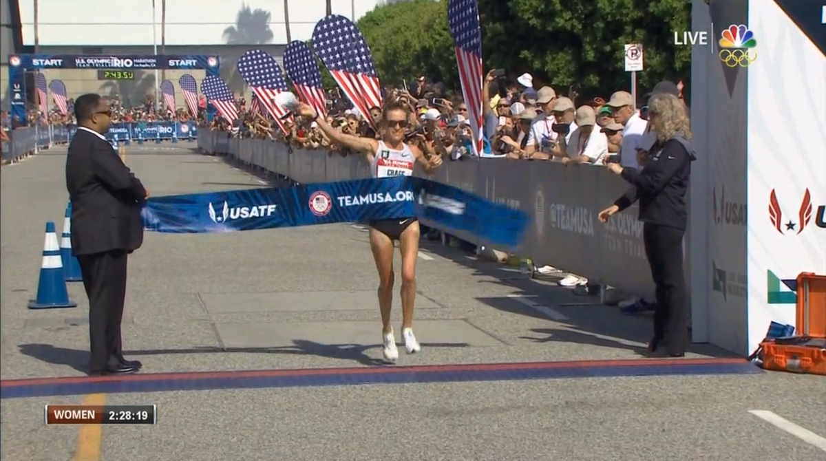 FloTrack's tweet photo. AMY CRAGG WINS IT! #LA2016 https://t.co/YEAJzXJrLT