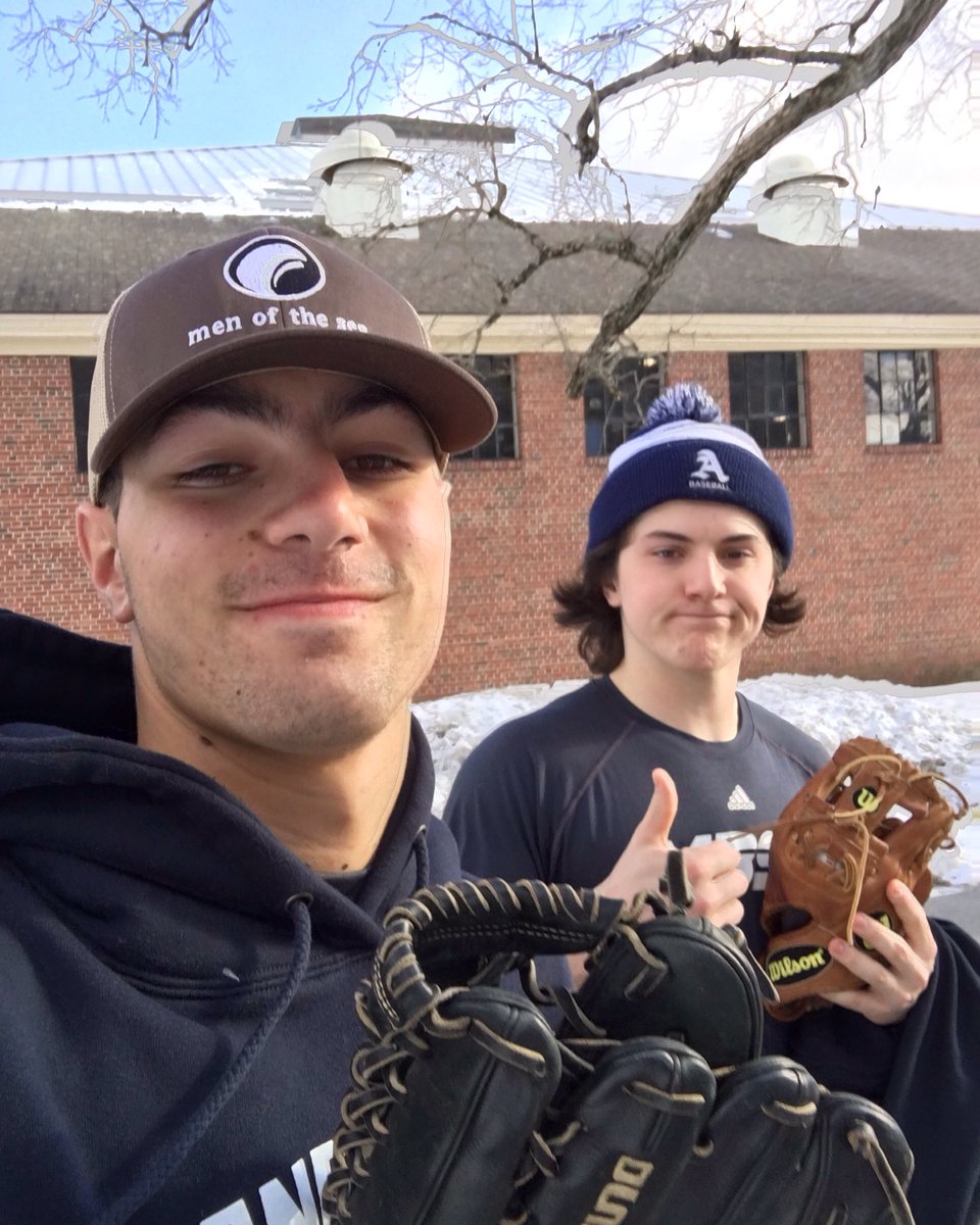 real_PAbaseball's tweet photo. These legends crush @jaegersports long-toss on the reg. #feedit https://t.co/4p66e3JxfH