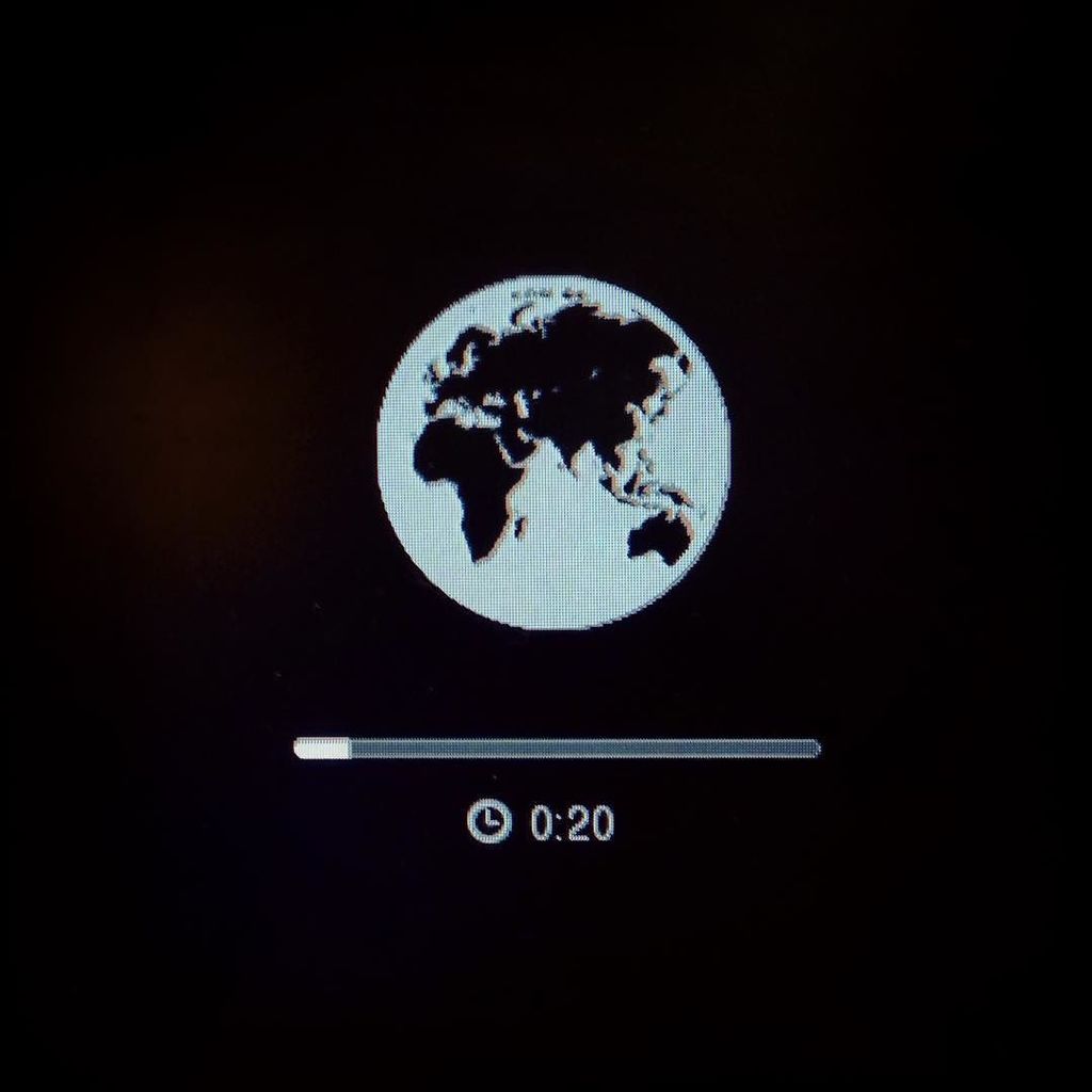 CommutrX's tweet photo. Apparently it now needs to download the entire internet... #atleastitturnedbackon #diymini… https://t.co/1gPL4sl7j2 https://t.co/vbnrxN8U5V