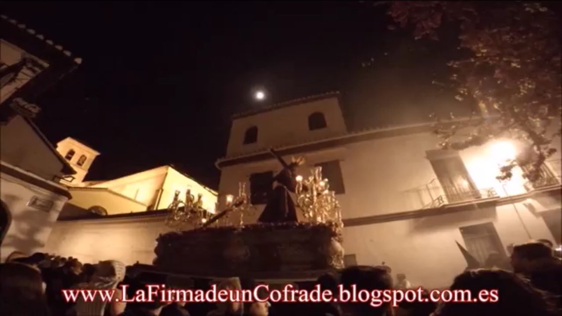 🎥 Nuestro Padre Jesús de la Pasión revirando Panaderos con Plaza Aliatar 2015.
youtu.be/m9O1ezwYiv0