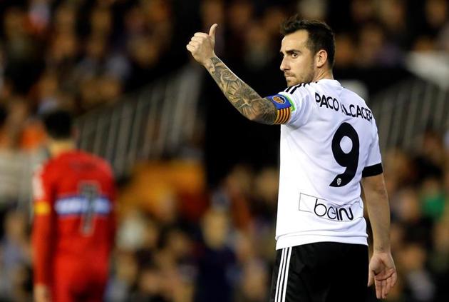 ElDesmarque_VCF's tweet photo. #VCFvESP | 2-1 | 90+4' | ¡¡FINAL!! ¡Se acaba la mala racha valencianista gracias a los goles de Negredo y Cheryshev! https://t.co/Q9Hbtgoq8o