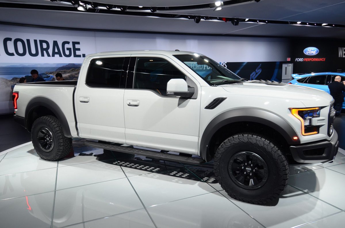 TruBeatz93's tweet photo. #ford #f150raptor https://t.co/FUh2Yeb4kc