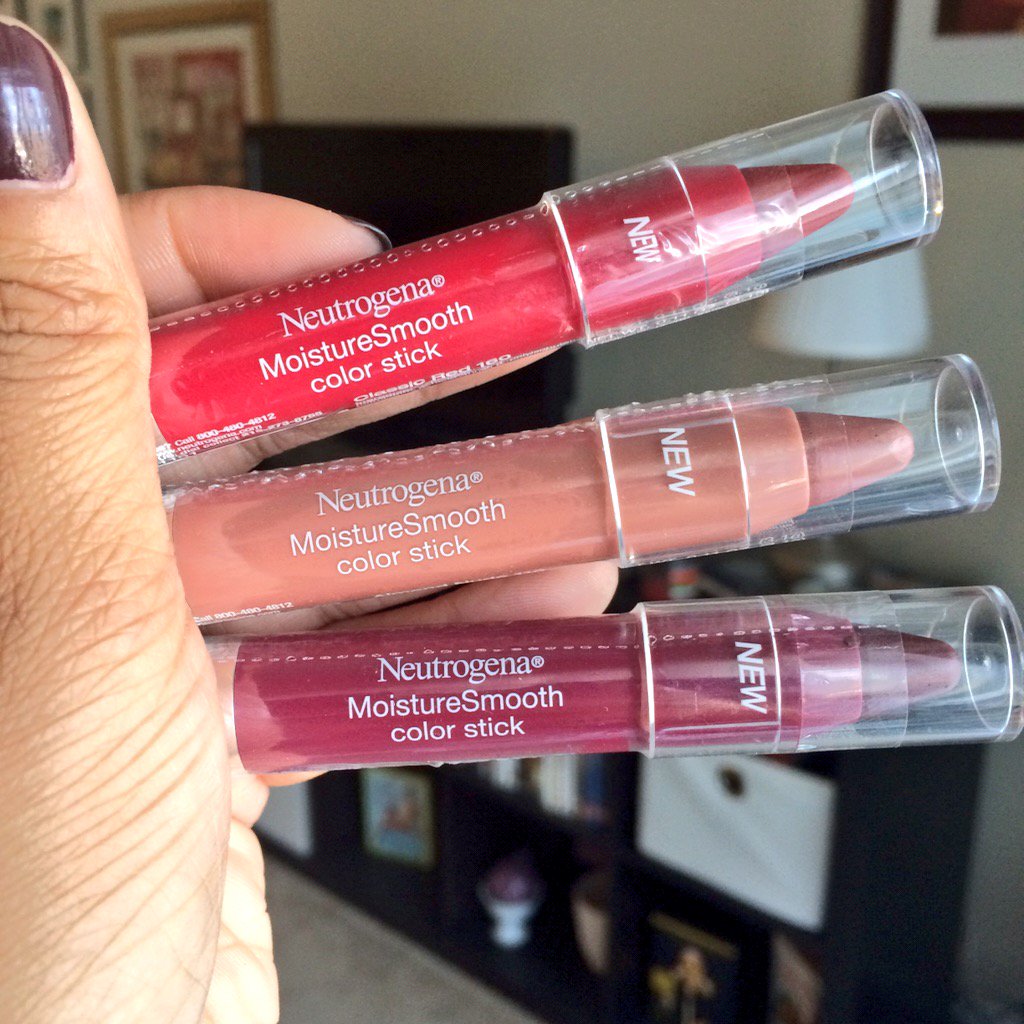 eroseinbloom's tweet photo. Meant to buy #GalentinesDay gifts for friends, bought myself new shades of #MoistureSmooth instead. @neutrogena https://t.co/VJCeSLcH99