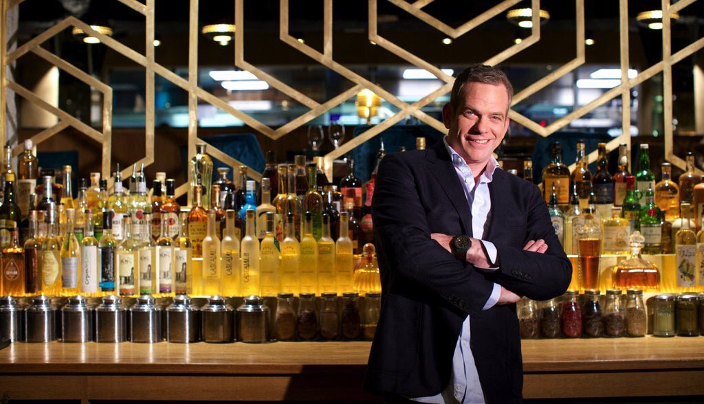 Avant #TheVoice ce soir retrouvez maintenant <a href="/Garou_officiel/">Garou</a> dans #50mninside <a href="/TF1/">TF1</a> Itv et photo by <a href="/nikosaliagas/">Nikos Aliagas</a>