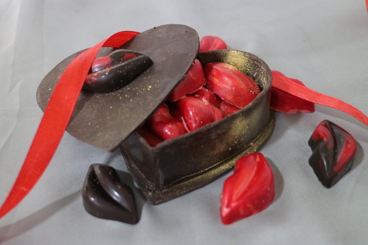 chefbakers's tweet photo. Happy Valentines Day from Chef Bakers Bangalore https://t.co/rKhol07MYh