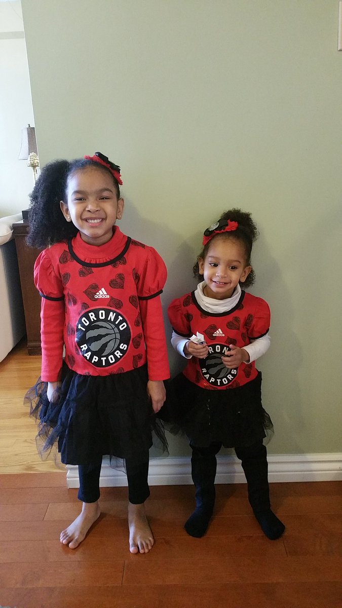 DuaneWright21's tweet photo. Ready for #NBACentreCourt #NBAAllStarTO #NBAAllStarWeekend  #sisterlylove #sisterhood  #Raptors #WeTheNorth https://t.co/tKB6K8H4M3