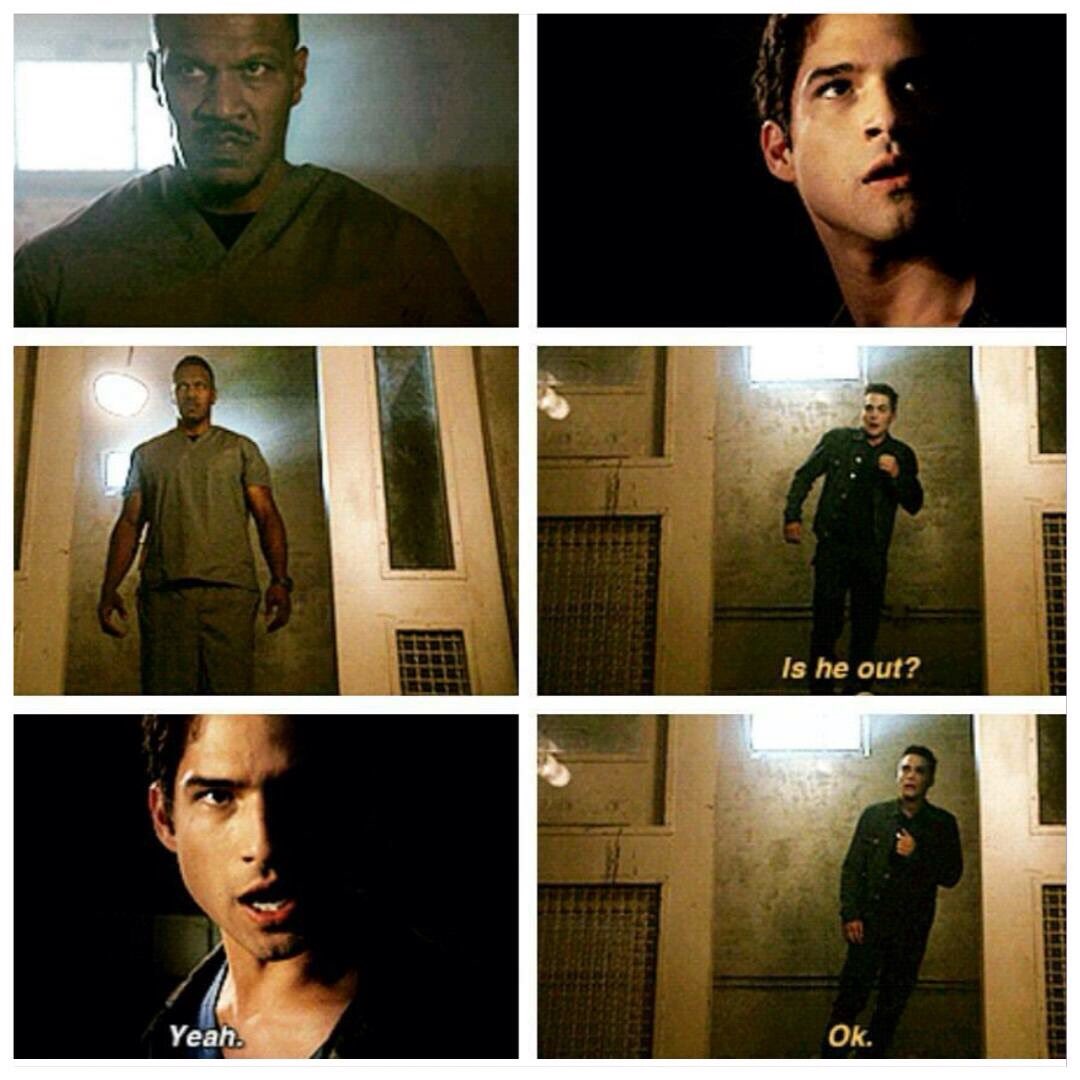 TeenWolfTV2's tweet photo. This scene 😂😂😂😂 #TeenWolfSeason5b https://t.co/TTyKD0jEK6