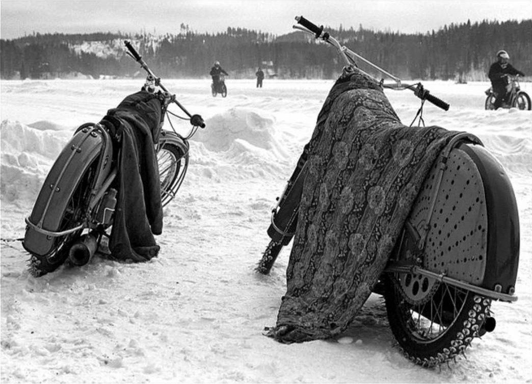 UprightSpeedway's tweet photo. I have been out most of the day. I am freezing. Should have wrapped up warmer #BlanketNeeded https://t.co/Z0JZv3nRyc