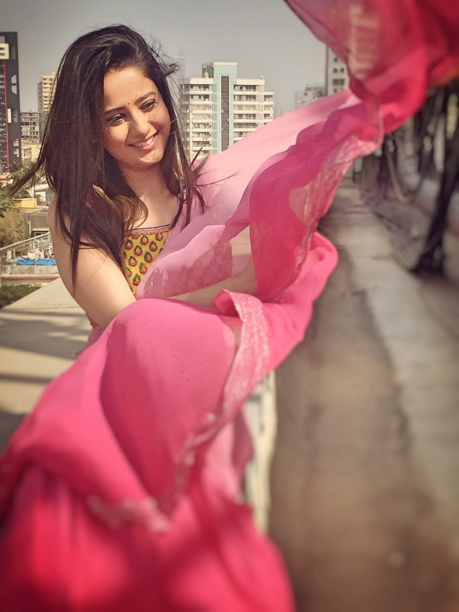 HarshaAnchor's tweet photo. Happiness indeed flows.. Just catch it at the right time... 😊 https://t.co/59prEGTdNm