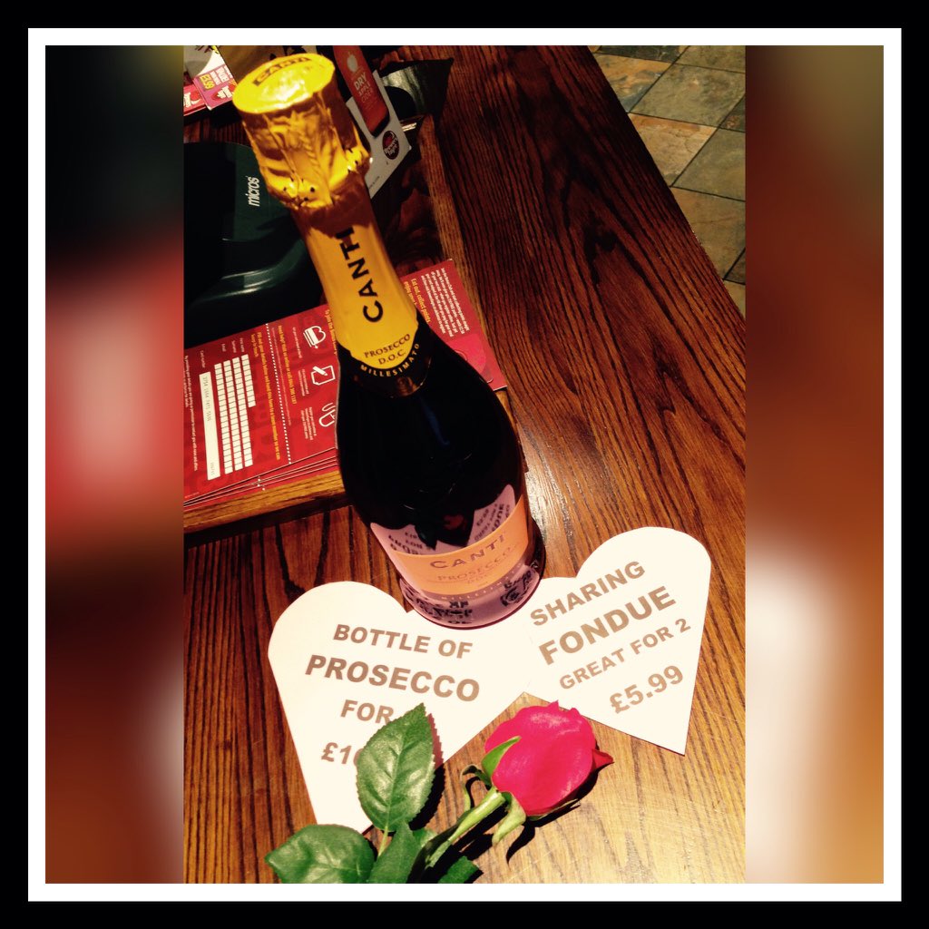 #StValentin Weekend at SBF and the team are getting all loved up #loveistheair @brewersfayre <a href="/jamgeo10/">dave@thebrit</a> <a href="/GuyMumford/">Guy Mumford</a> X