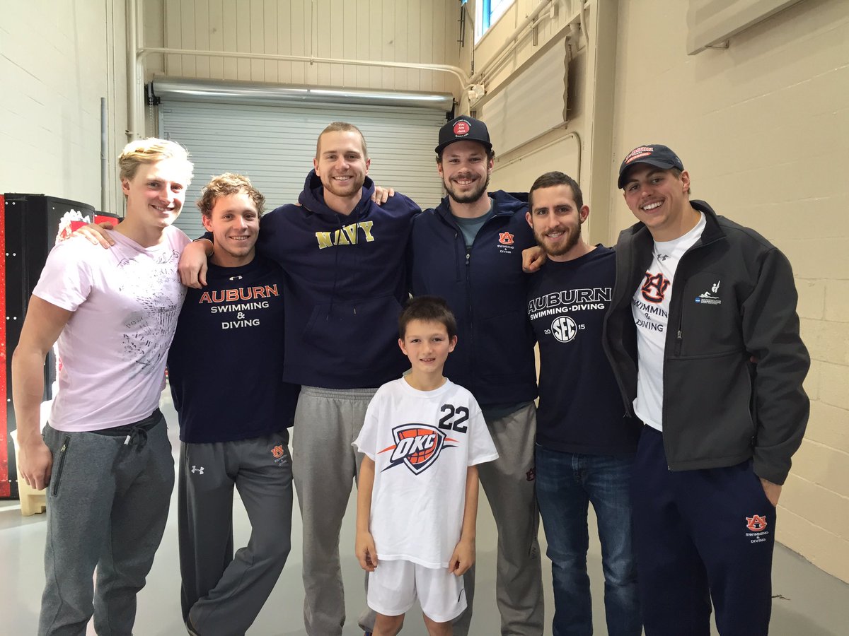 TeamHargis5's tweet image. Was AUsome having some of the 
@AuburnSwimming men come out and support JM on the ball court. Thanks men! #WDE