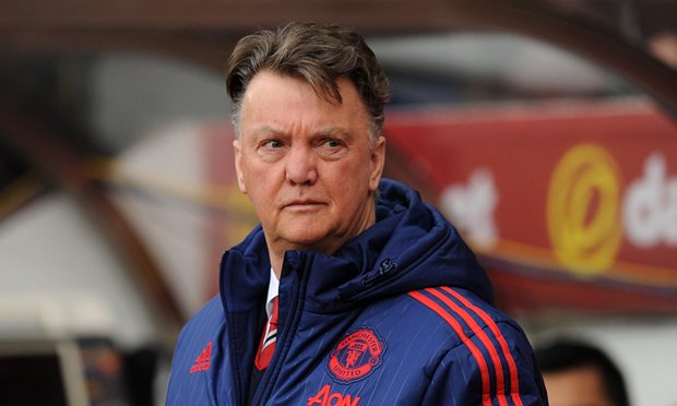 guardian_sport's tweet photo. Van Gaal admits ‘sad’ Manchester United unlikely to make top four https://t.co/p2VOEmc223 (Pic: Rex) #MUFC https://t.co/don3UHmWxx