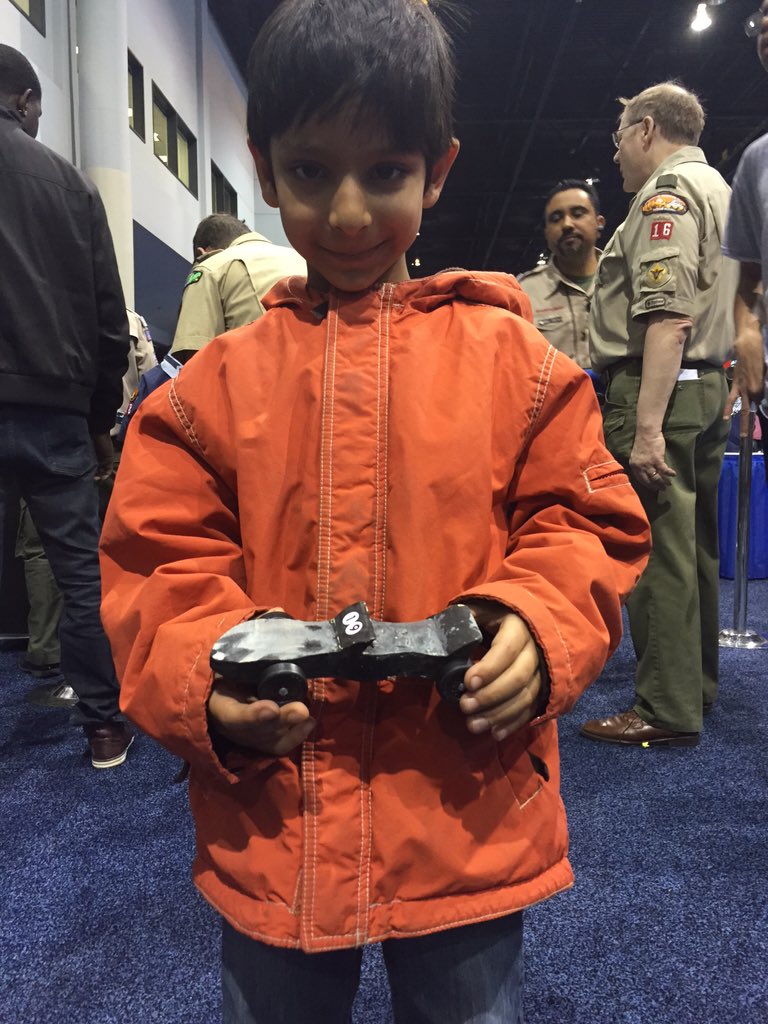 ScoutChannel's tweet image. What an awesome shark car!