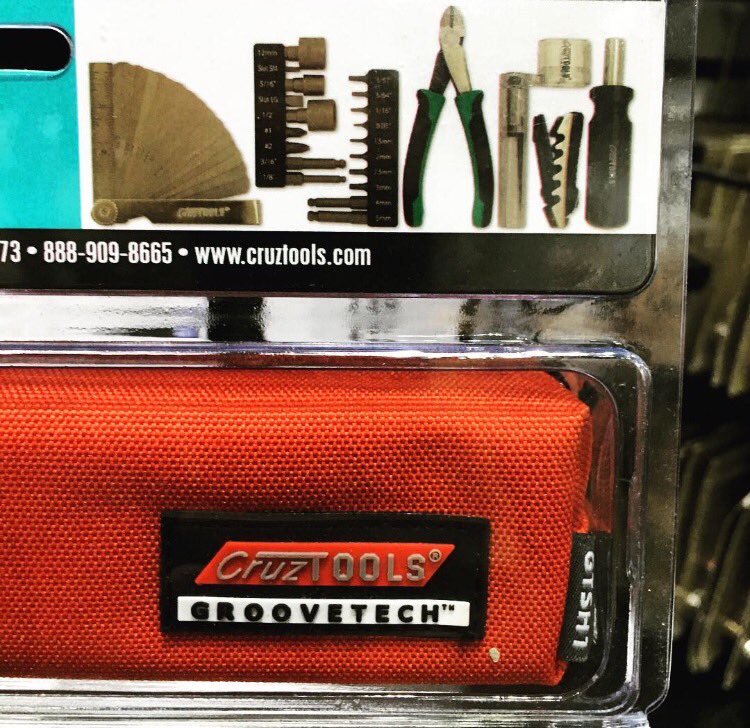 WestsideMI's tweet image. A very handy thing all guitarists should have!!

CruzTOOLS GTSH1 Stagehand Compact Tech Kit

#CruzTools #guitargear