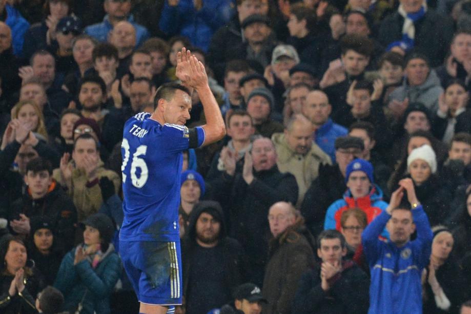 le_Parisien_PSG's tweet image. Touché à la cuisse, John Terry sera probablement forfait face au #PSG #PSGCHE #ChelseaFC