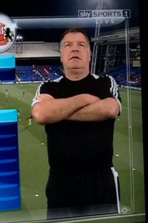 paddypower's tweet photo. ICYMI: 3 points, a battered sausage, some onion rings and a can of pop please. #safcvsmufc https://t.co/ohPU6oz82n