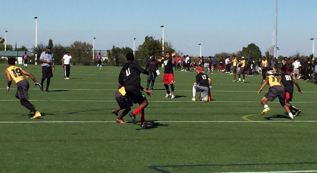 PLamRecruiting's tweet image. @DwyerFootball '17 QB @toddycenteio of #Fire6 (@coachmarroquin) throws vs. @SouthFLExpress Gold at #Pylon7v7 Orlando