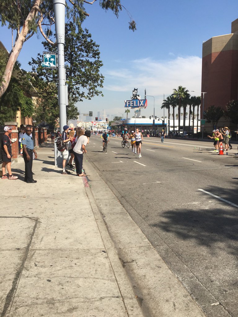 _Run2Run_'s tweet image. Galen pushing hard!