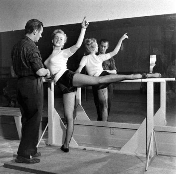BodyPMx's tweet photo. The one and only, Marilyn Monroe
#bodyprojectmuse
#bodyprojectmx https://t.co/Ru5vxcuZox
