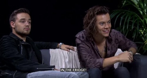 WhyLarryIsReal tweet picture